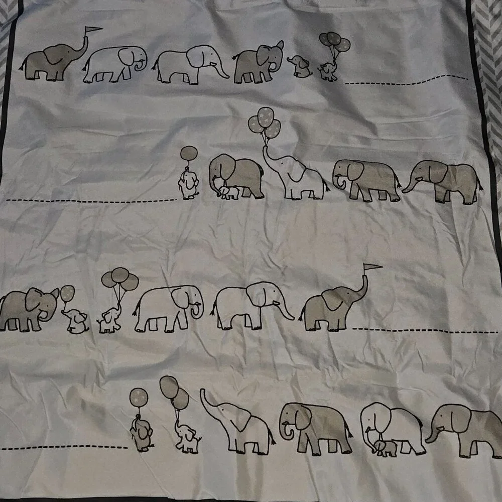 Manhattan Kids Elephant Balloons Comforter Crib Sheet Set White Gray Nursery
